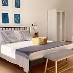 Asterias Aparthotel 3*