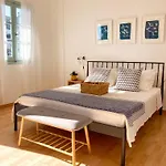 Asterias Aparthotel 3*
