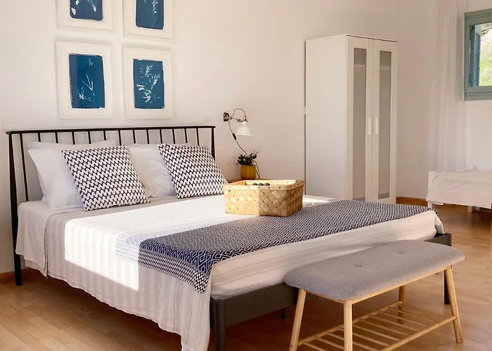 Asterias شقة فندقية 3*